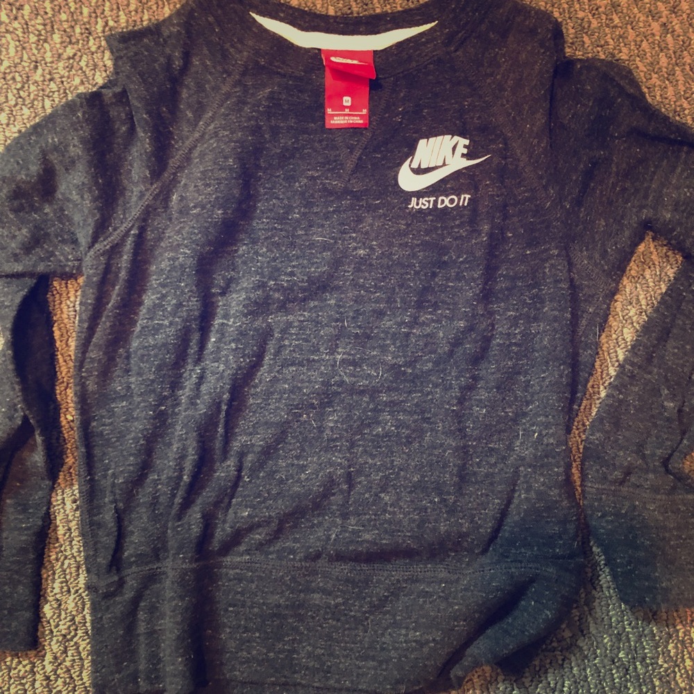 Girls Nike shirt